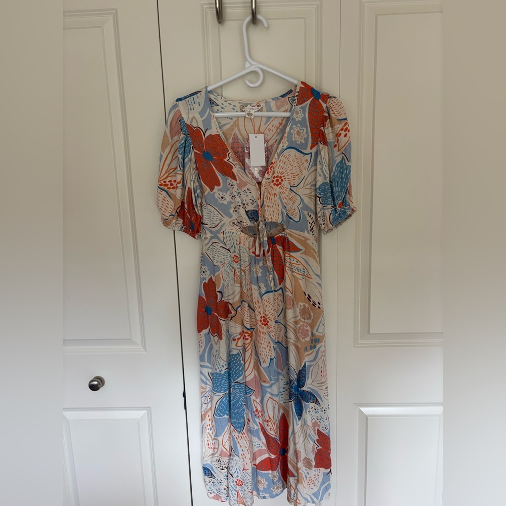 Band Of The Free Womens Floral MIDI Dress small Front Cutout Flowy Summer NWT